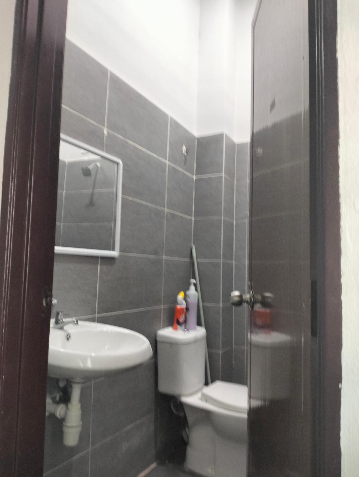 D'Sara Homestay Fully Furnished 3 Bedrooms All Aircond 2 Miles Centre Chukai Exterior foto